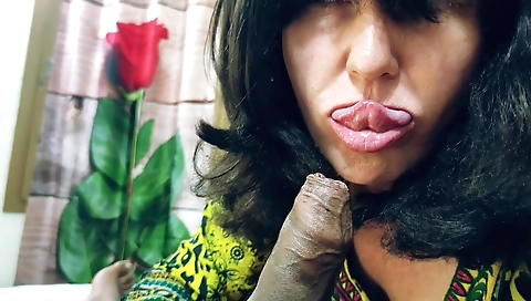 Indian girlfriend gets a blowjob from a black lover