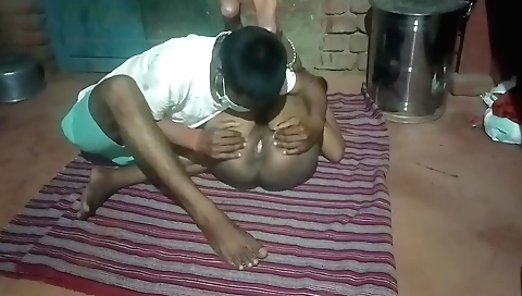 A beautiful indian has a nice creampie for all 11 o'clock