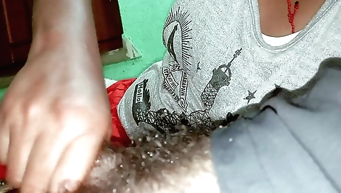 Indian woman fucks with her big ass and deepthroat