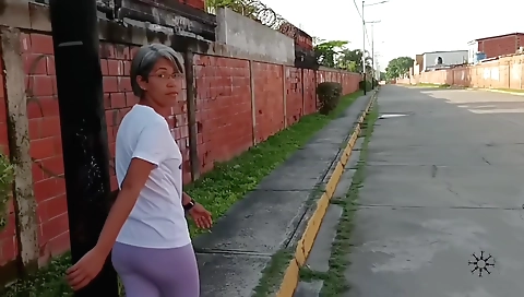 Busty mature chick sucks and gets banged by a hard cock