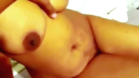 Hot girlfriend 36+ shunny her sex toy and gets it on