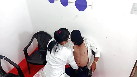 Small tits brunette goes to health center to masturbate