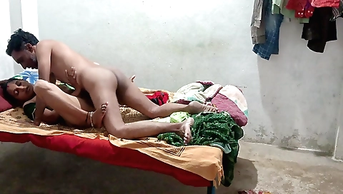 Indian babe with short hair and small tits shows off