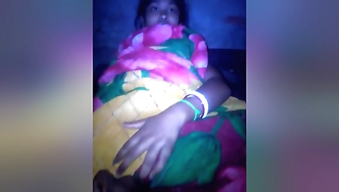 Exclusive-sexy Bangla Boudi Boobs Pressing And Pussy Capture By Hubby