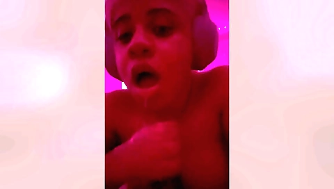 Indian babe with a big ass suck her boyfriend's hard dick