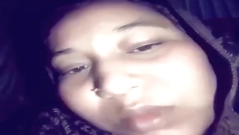 Hot amateur indian brunette video call 2 with her boyfriend