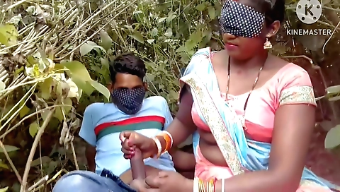 Indian brunette gets a hot handjob from her boyfriend