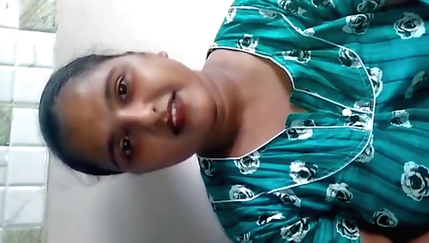 Indian girl with big ass and nice tits plays with pussy