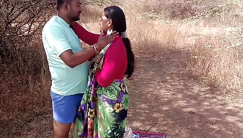 Indian girl gets her pussy licked by the guy in the jungle