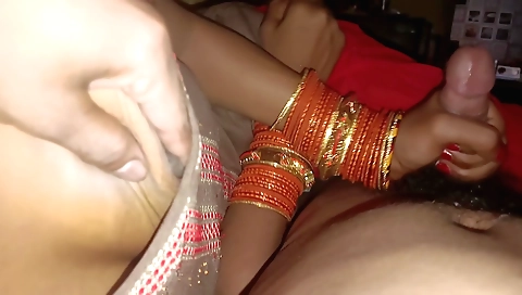 Handjob from a beautiful indian woman in a hardcore scene