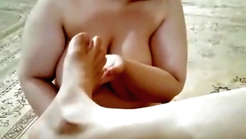 Pussy playmate has big feet and a big ass in amateur video