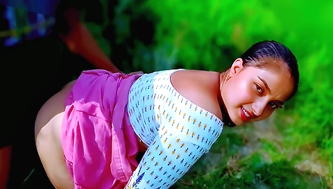 Indian cunt fuck in the outdoors in spicy hindi video