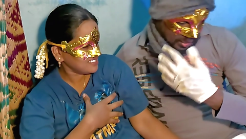 Amateur brunette milf gets fucked in her tight pussy