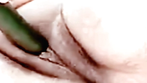 Sexy brunette amateur hd video showing hairy pussy