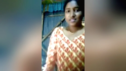 Today Exclusive-shy Desi Village Girl Showing Her Boobs