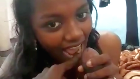 Indian brunette shows her face and mouth in blowjob video