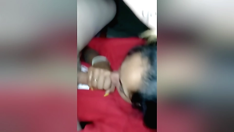 Indian hottie with a big ass is giving me a deepthroat