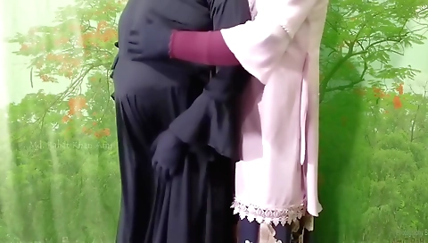 Indian girl giving blowjob and then getting nailed