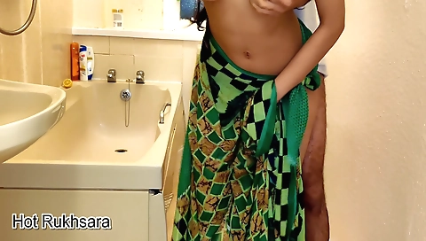 Indian slut in hotel in her bikini is a virgin girl
