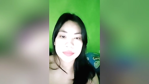 Indian amateur solo female showing her awesome ass