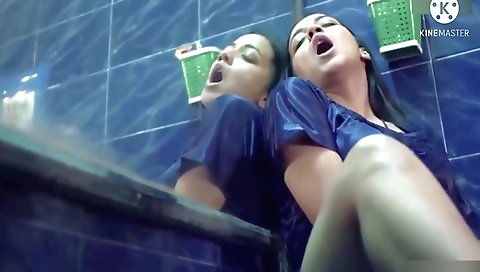 Indian amateur chick fingered and fingered in webcam