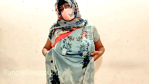 Indian milf with hot round ass fucks her stepbrother