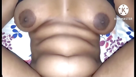 Creampied wife in a big blonde cock in homemade porn video