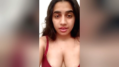 Sexy amateur indian woman shows her big natural boobs
