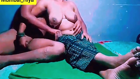 Big tits brunette indian babe showing us a huge ass