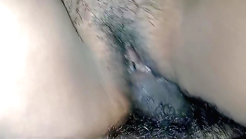 Indian girlfriend fucks her husband in amateur porn