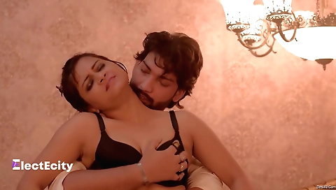 A sexy brunette gets fucked like a slut on the sofa