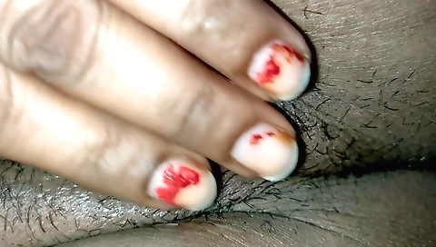 Hairy solo video in amateur hd with a hairy bush on her face