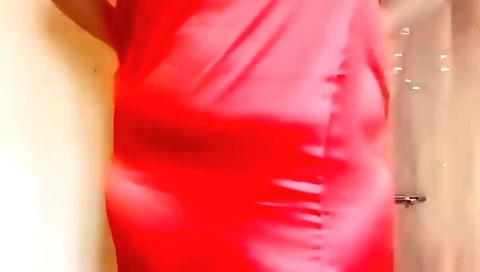 Amateur solo female masturbating on webcam on webcam