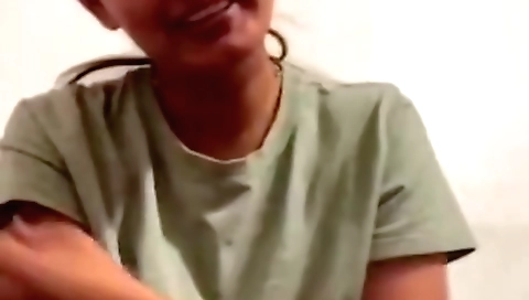 hairy brunette milf shows how to touch her hairy pussy